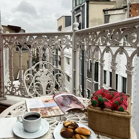 Hotel Amofta Taksim 5*