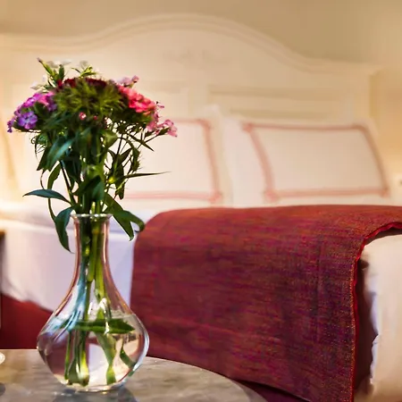 Amofta Taksim 5*